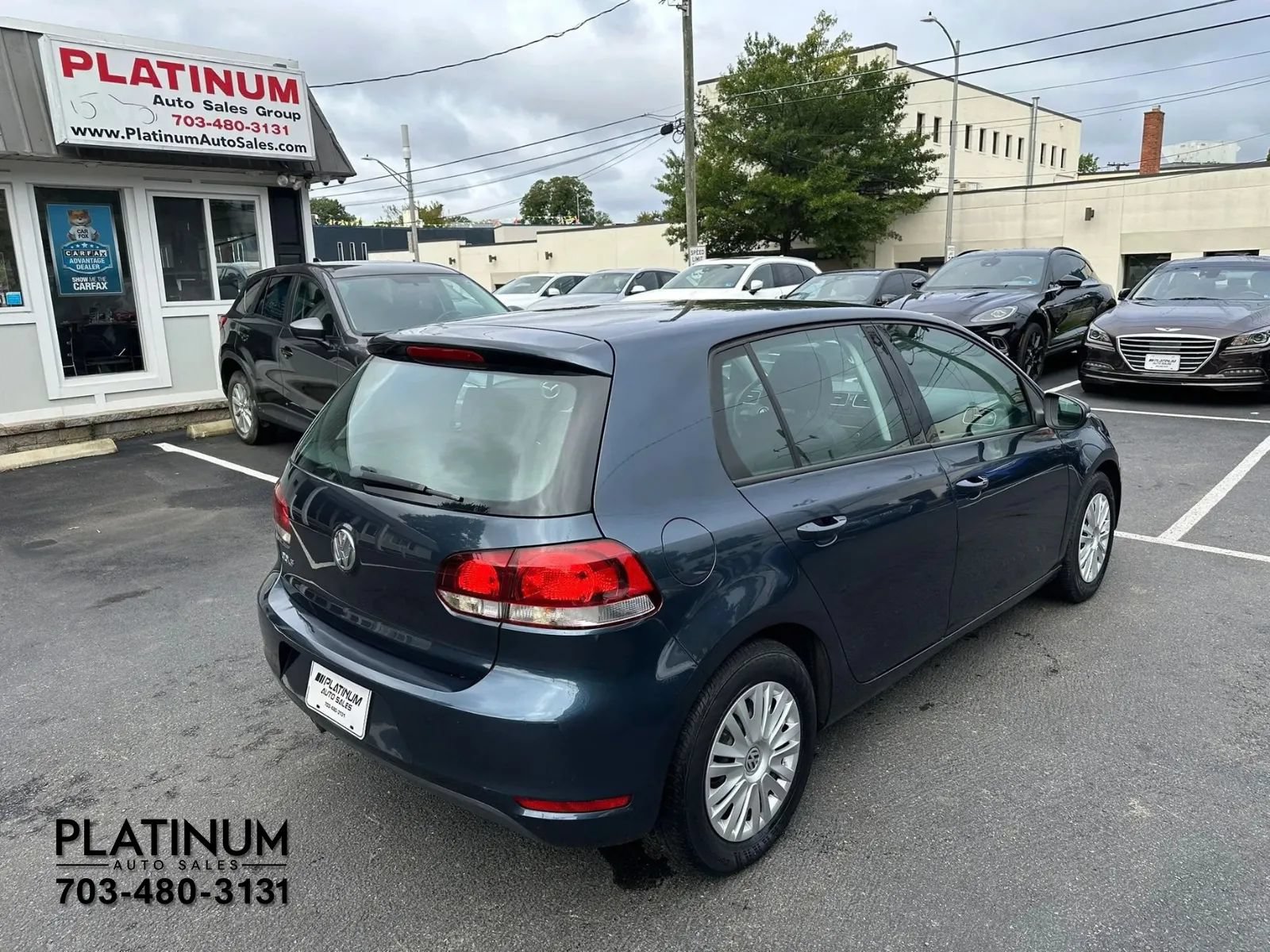 Used 2013 Volkswagen Golf 4-Door FWD image 5