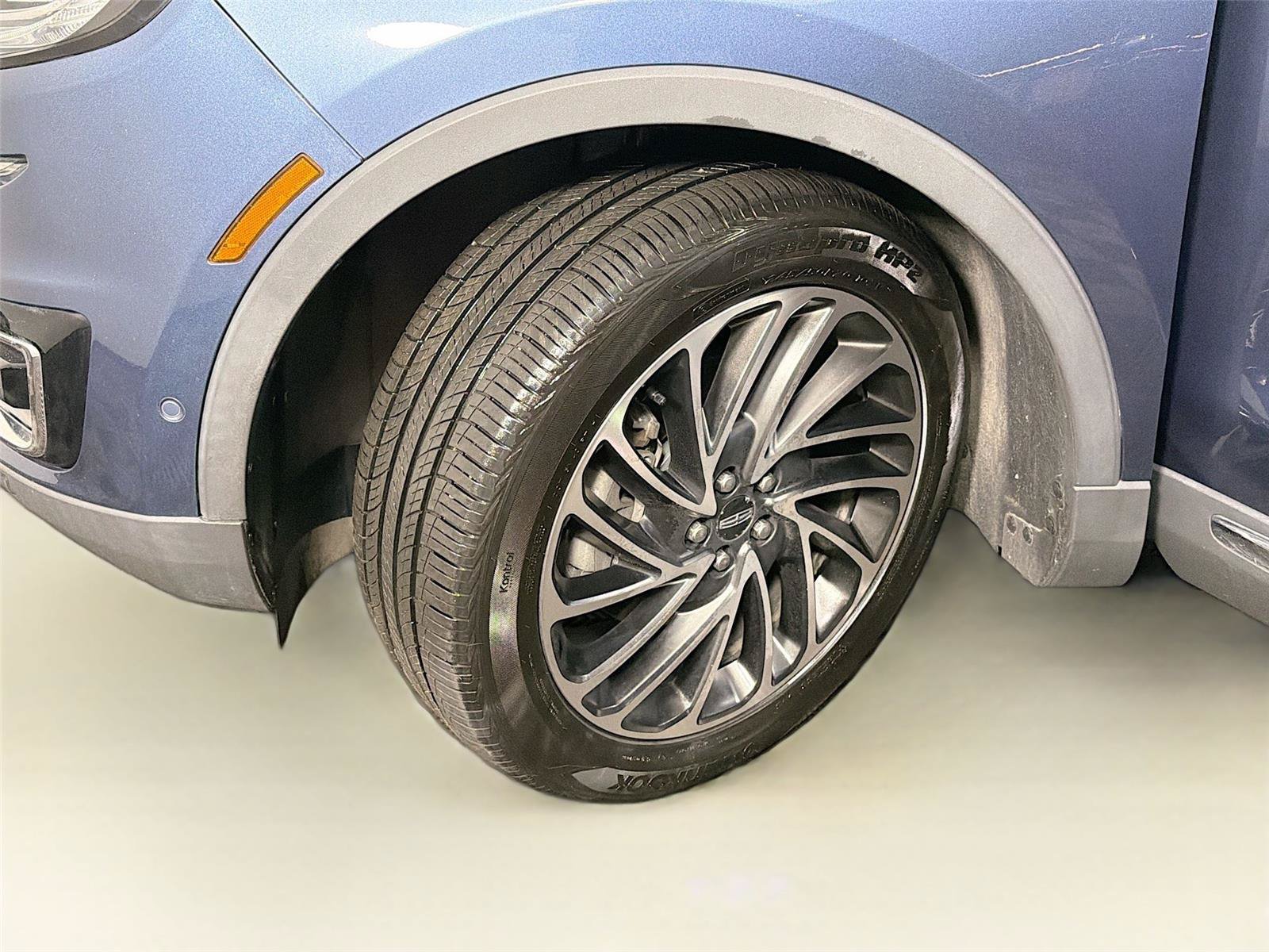 Used 2019 Lincoln Nautilus Reserve AWD/4WD image 38