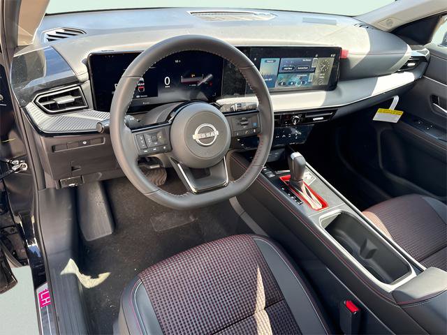 New 2025 Nissan Kicks SR w/ Illumination Package image 9