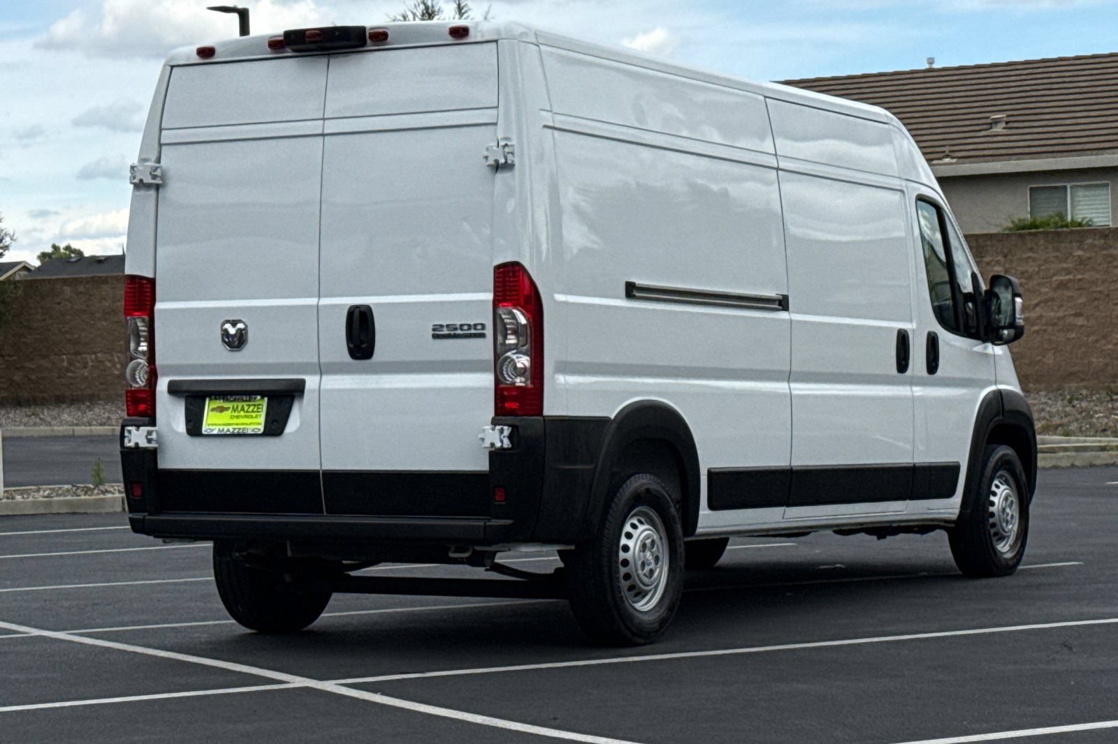 Used 2026 RAM ProMaster 2500 w/ Convenience Group FWD image 8