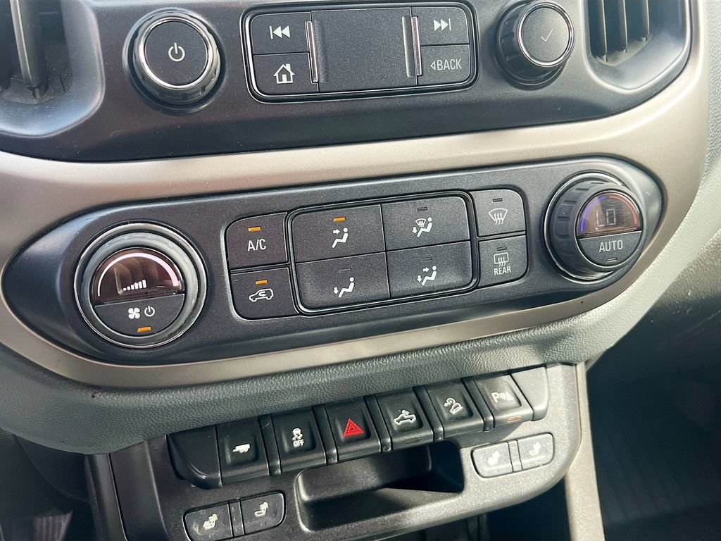 Used 2019 Chevrolet Colorado Z71 AWD/4WD image 15