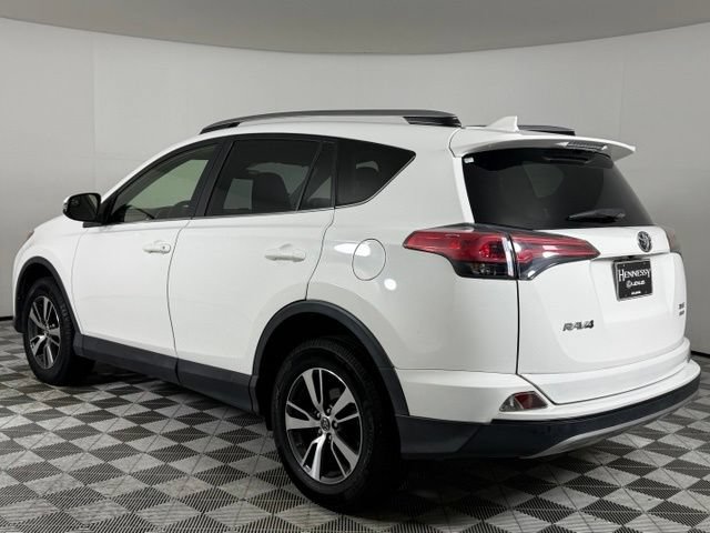 Used 2017 Toyota RAV4 XLE w/ Premium Special Value Package AWD/4WD image 6