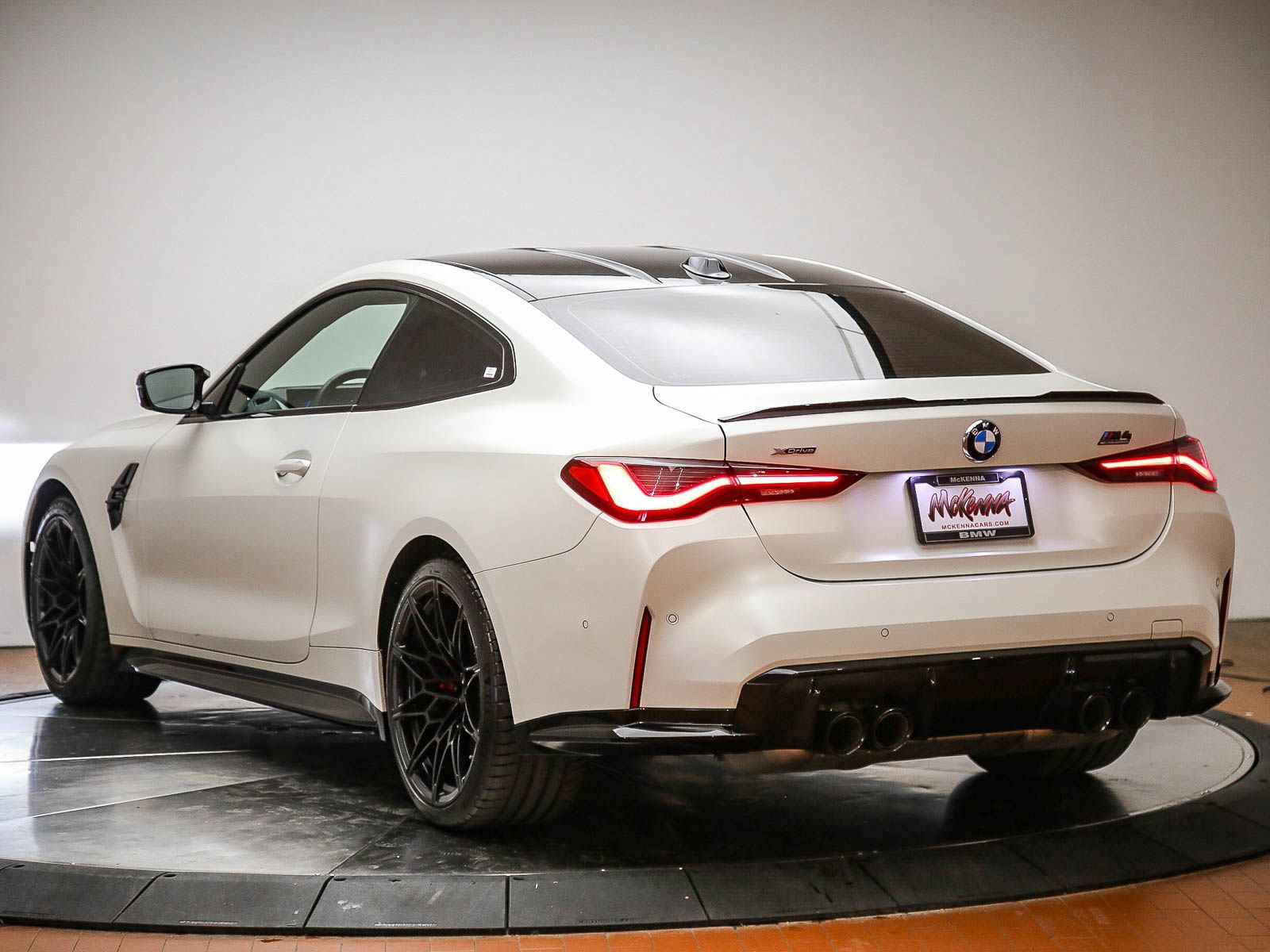 Used 2024 BMW M4 xDrive Competition w/ M Driver's Package AWD/4WD image 2