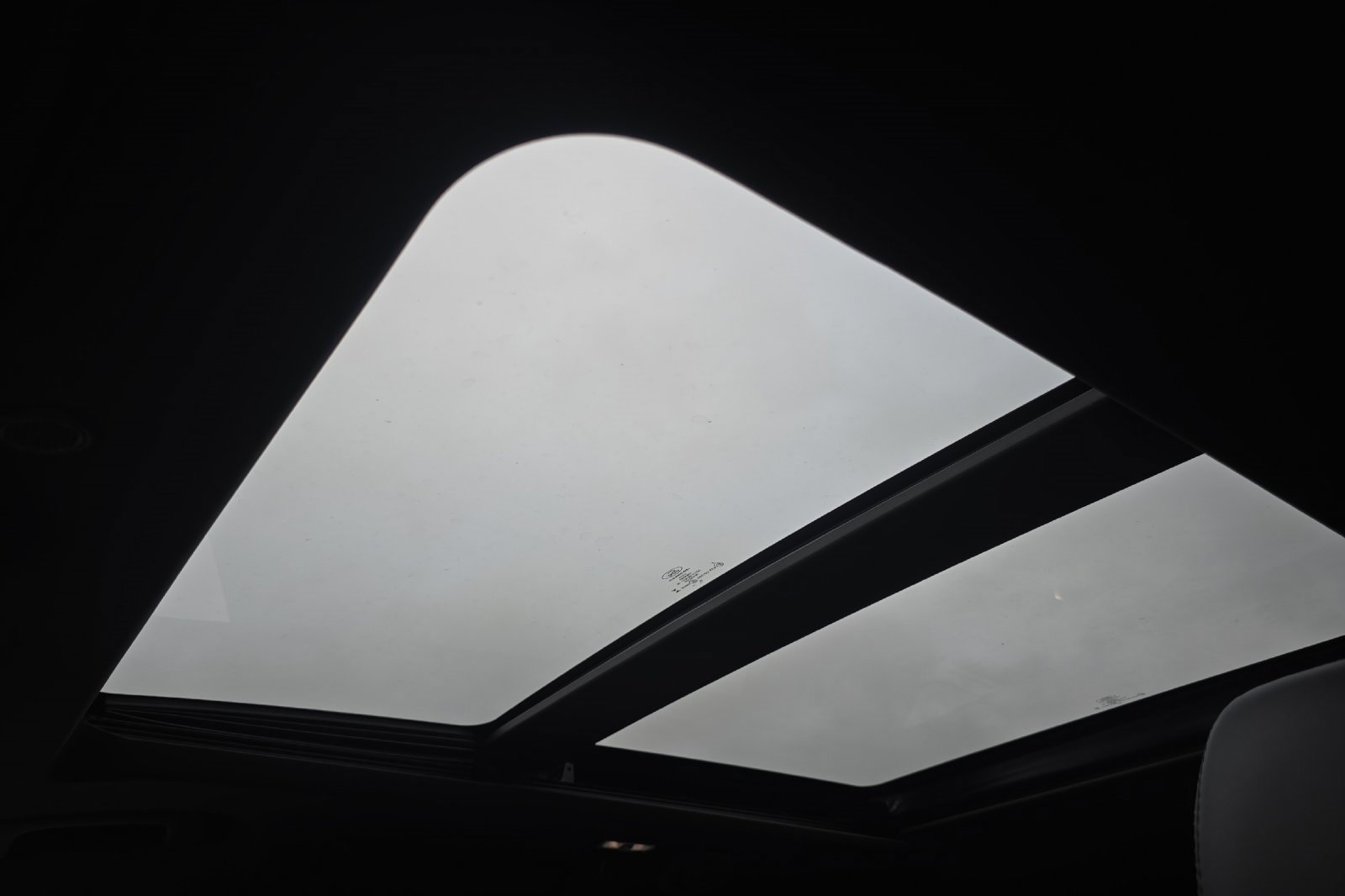 Used 2025 Ford Explorer ST-Line w/ Premium Package image 17