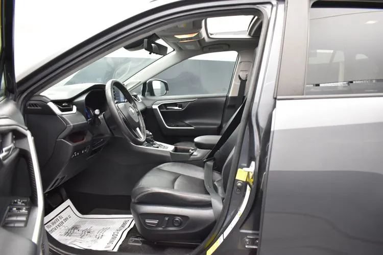 Used 2021 Toyota RAV4 Limited w/ Limited Grade Weather Package AWD/4WD image 14