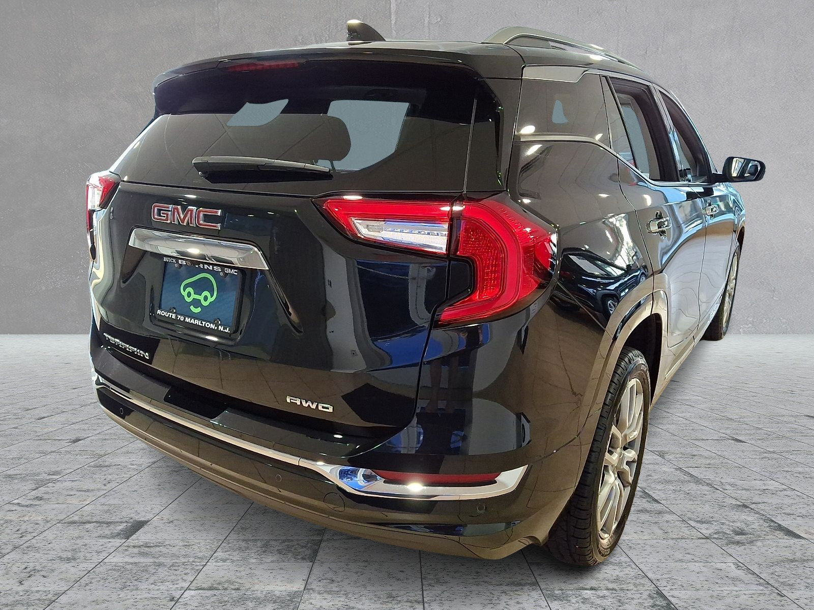 Certified 2023 GMC Terrain Denali w/ Denali Premium Package AWD/4WD image 5