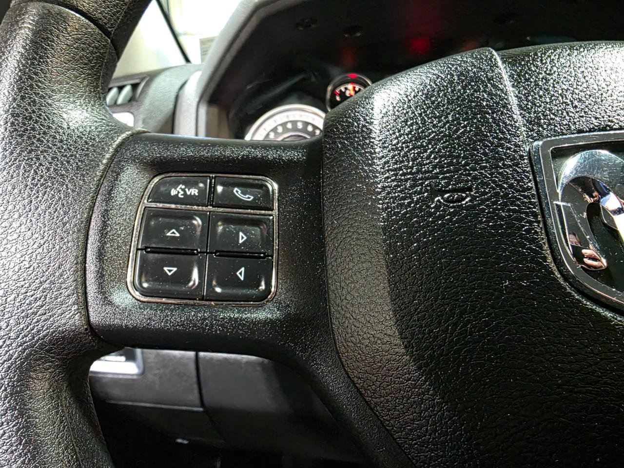 Used 2013 RAM 1500 Classic SLT w/ Premium Display Pkg image 29