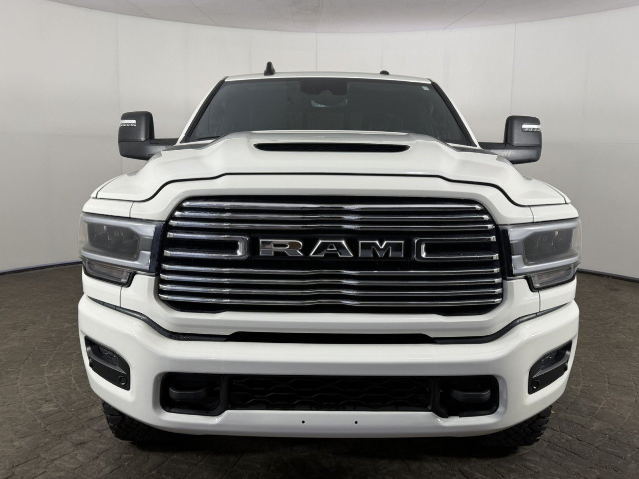 Used 2024 RAM 3500 Laramie w/ Night Edition AWD/4WD image 2