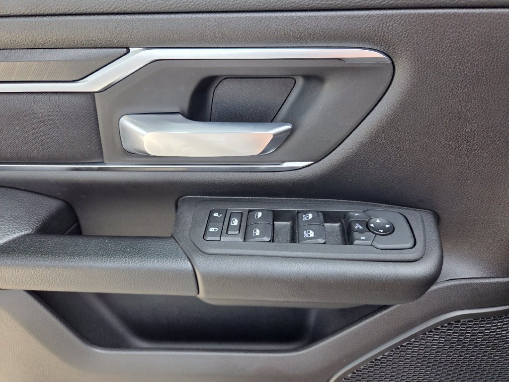 Used 2025 RAM 1500 Big Horn RWD image 22