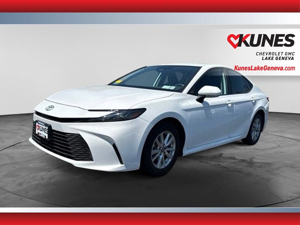 Used 2025 Toyota Camry LE FWD image 9