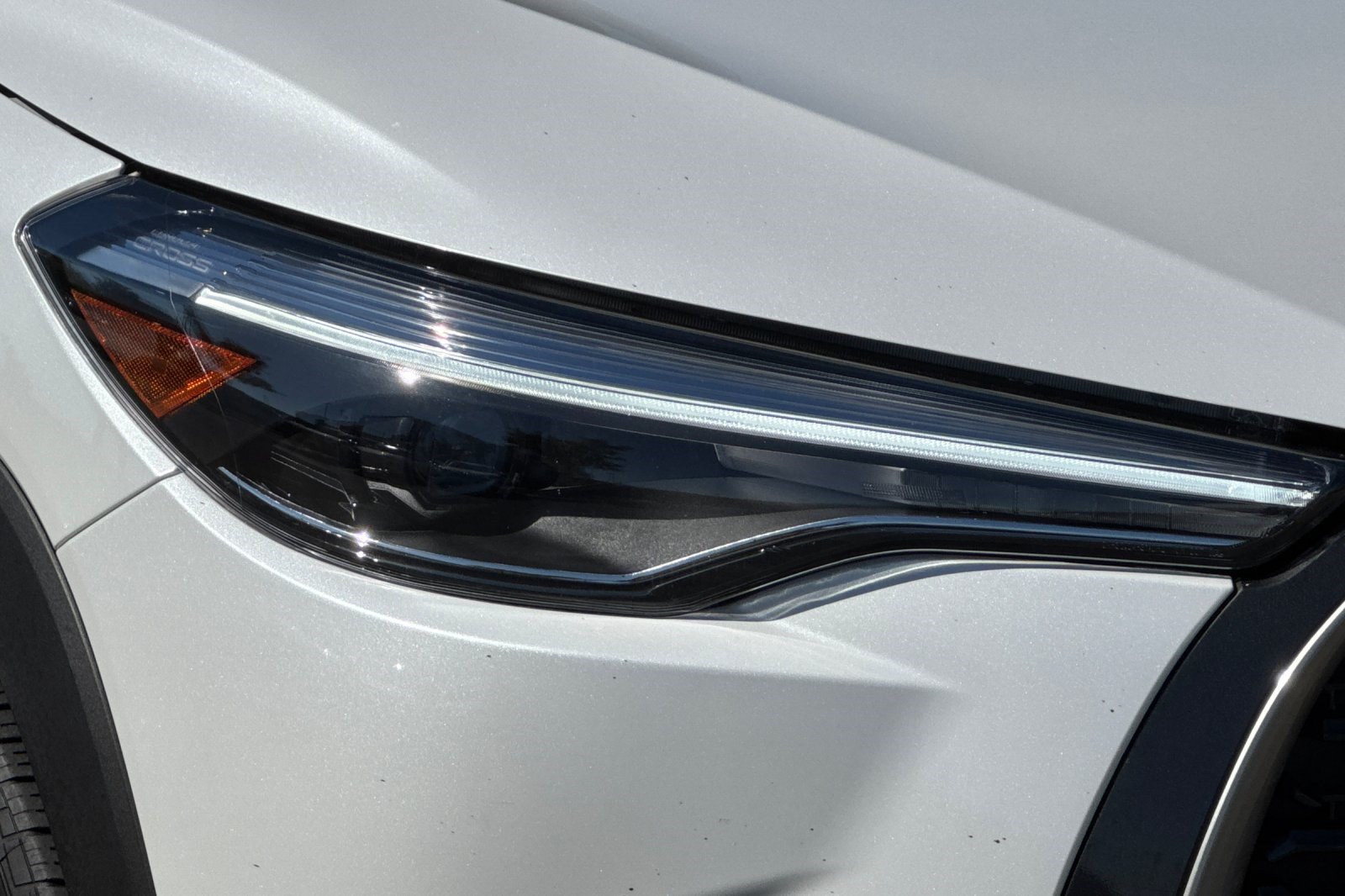 Used 2023 Toyota Corolla Cross XLE w/ Convenience Package FWD image 12