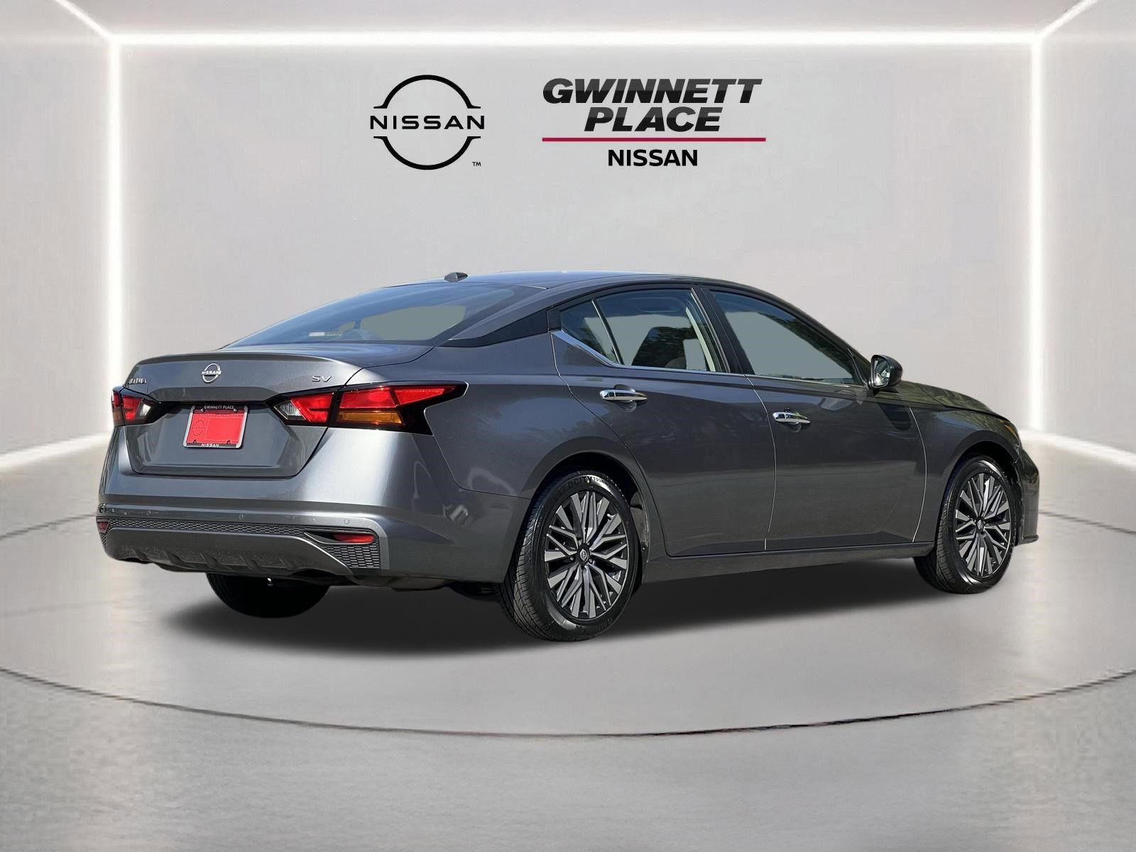 Used 2024 Nissan Altima 2.5 SV FWD image 23