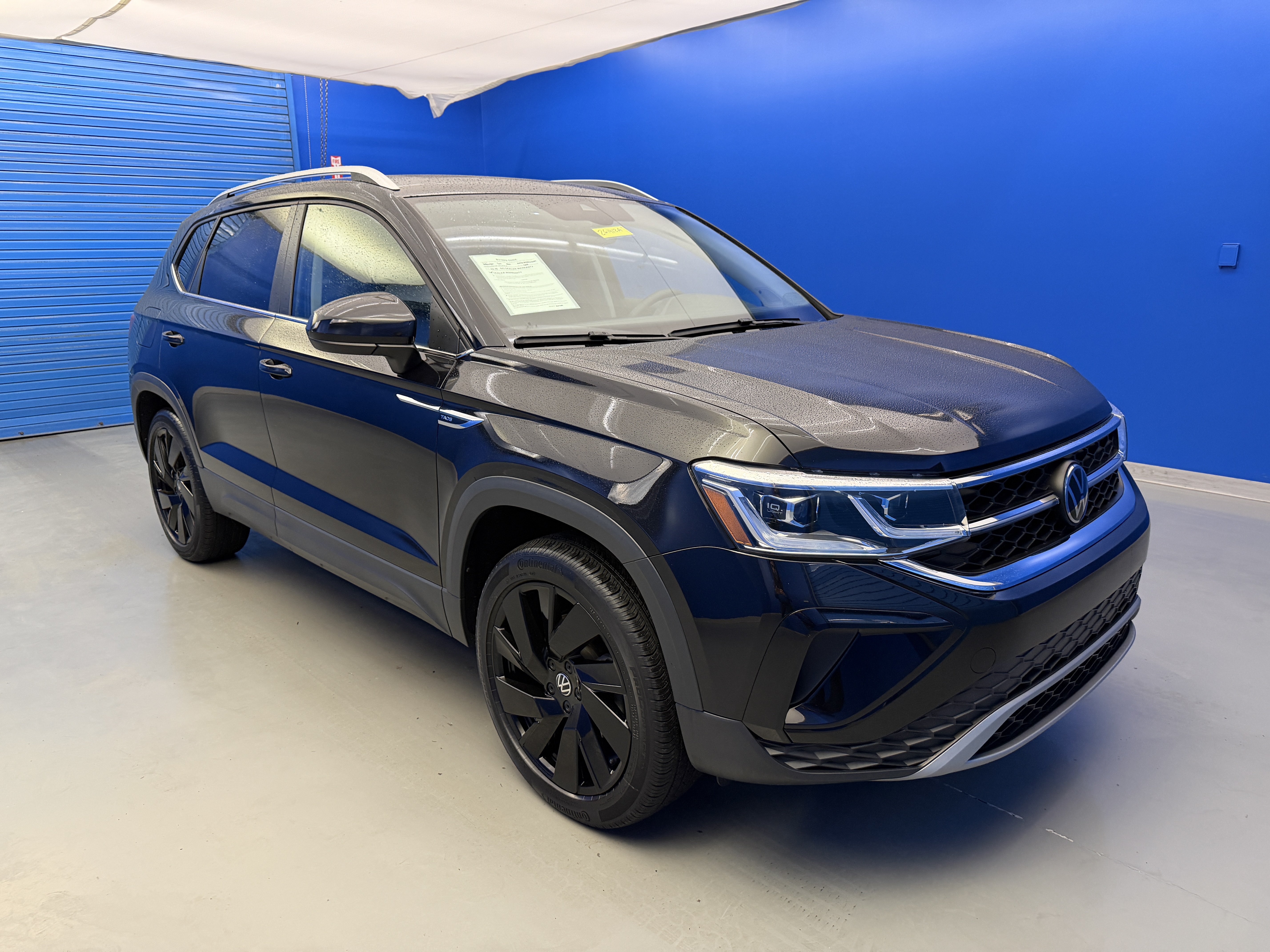 Used 2024 Volkswagen Taos SEL AWD/4WD image 2