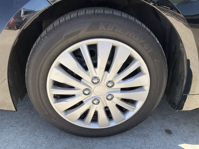 Used 2025 Toyota Corolla LE FWD image 11