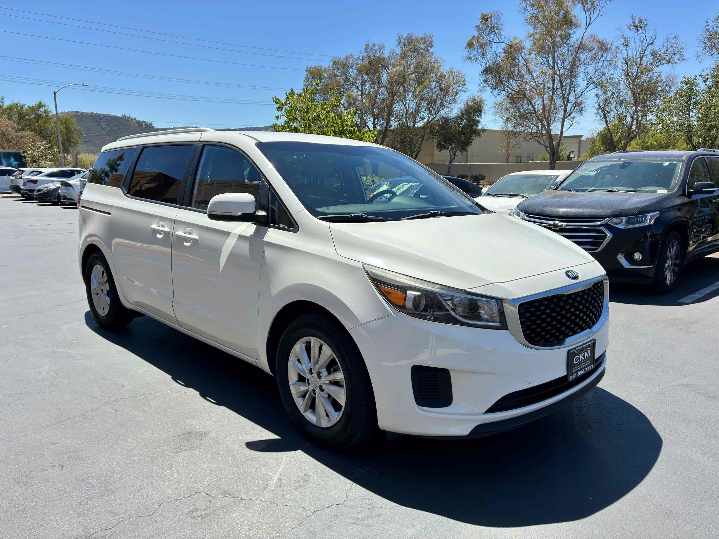 Used 2015 Kia Sedona LX w/ LX Convenience Package FWD image 6