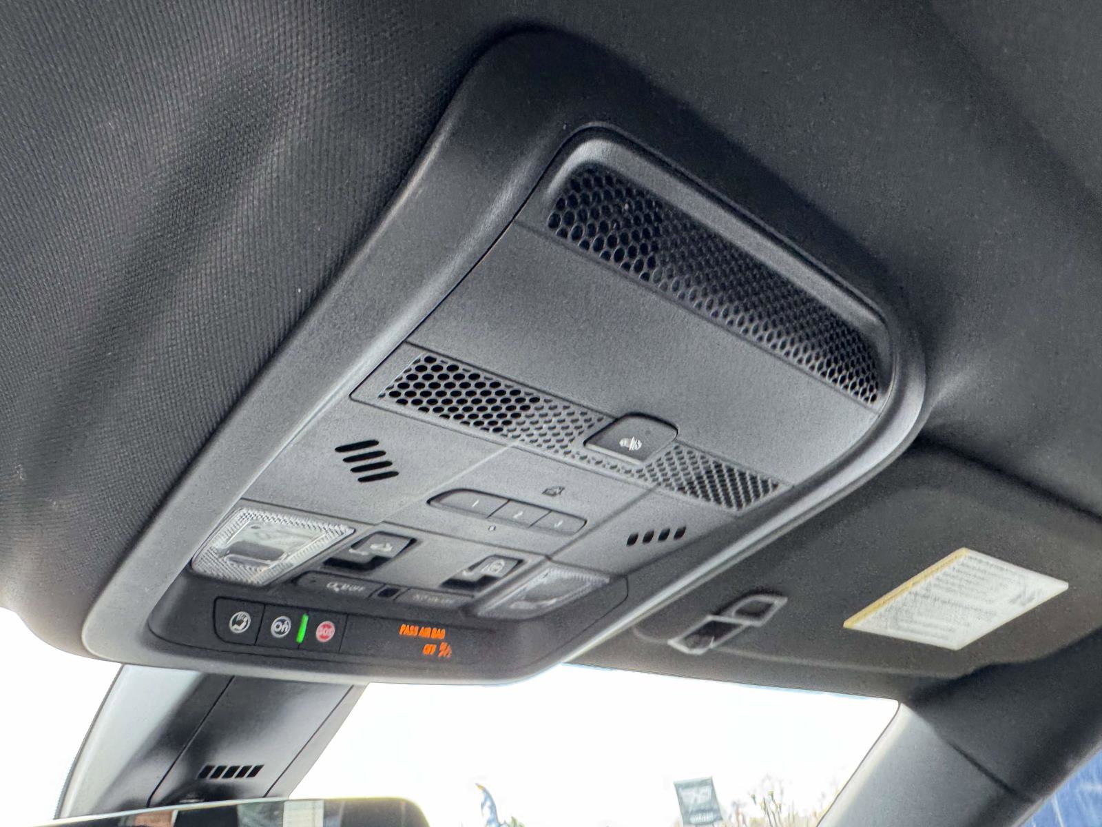 Certified 2023 Cadillac XT6 Premium Luxury AWD/4WD image 18