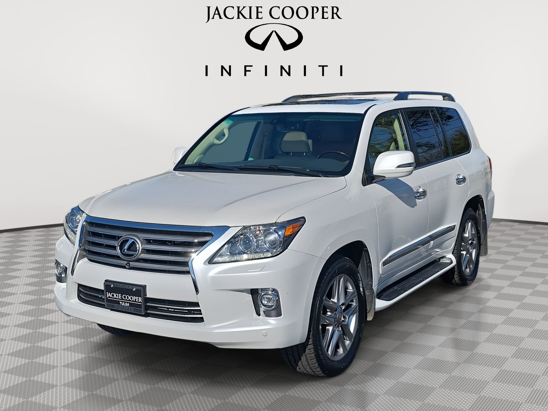 Used 2015 Lexus LX 570 4WD w/ Luxury Package image 1