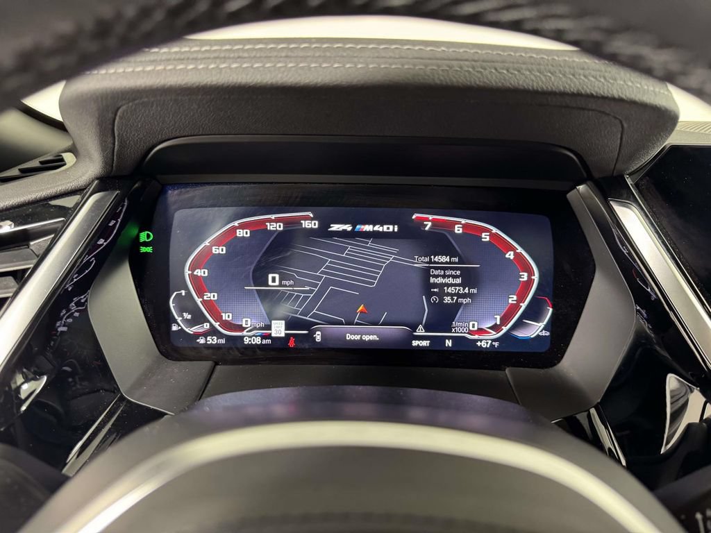 Used 2025 BMW Z4 M40i w/ Edition RWD image 3
