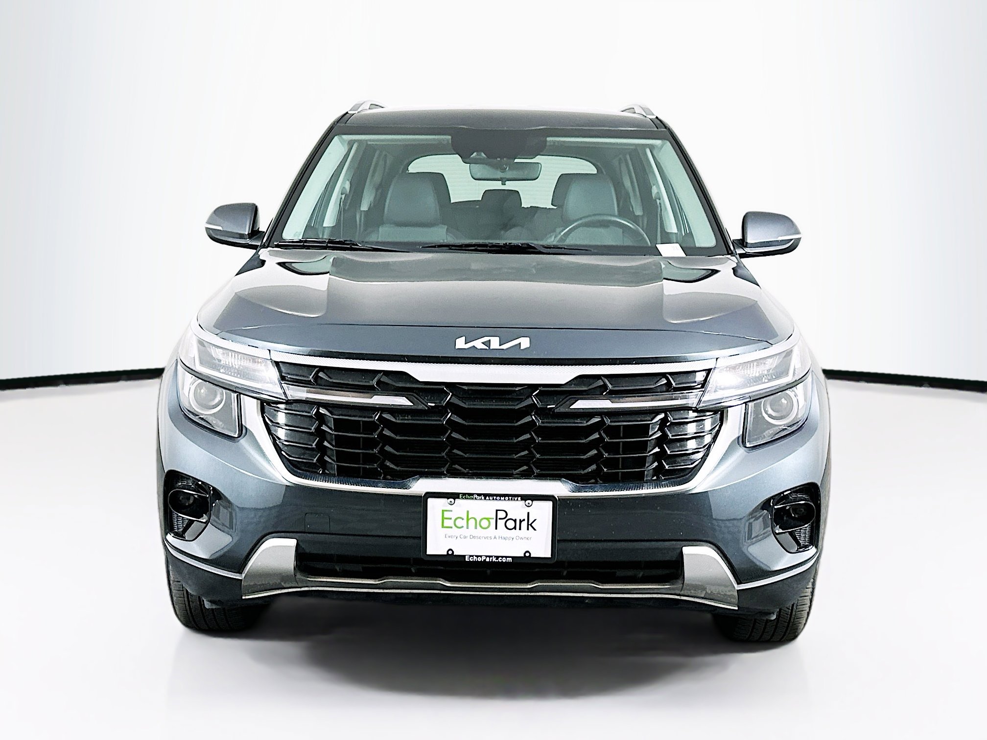Used 2025 Kia Seltos S image 2