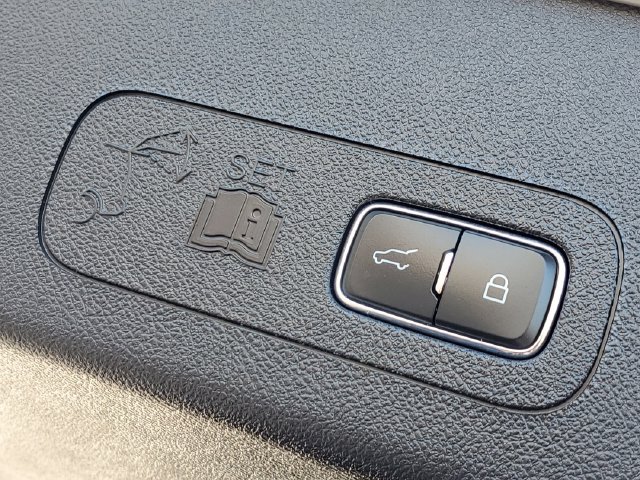 Certified 2025 Lincoln Aviator AWD w/ Jet Appearance Package image 37
