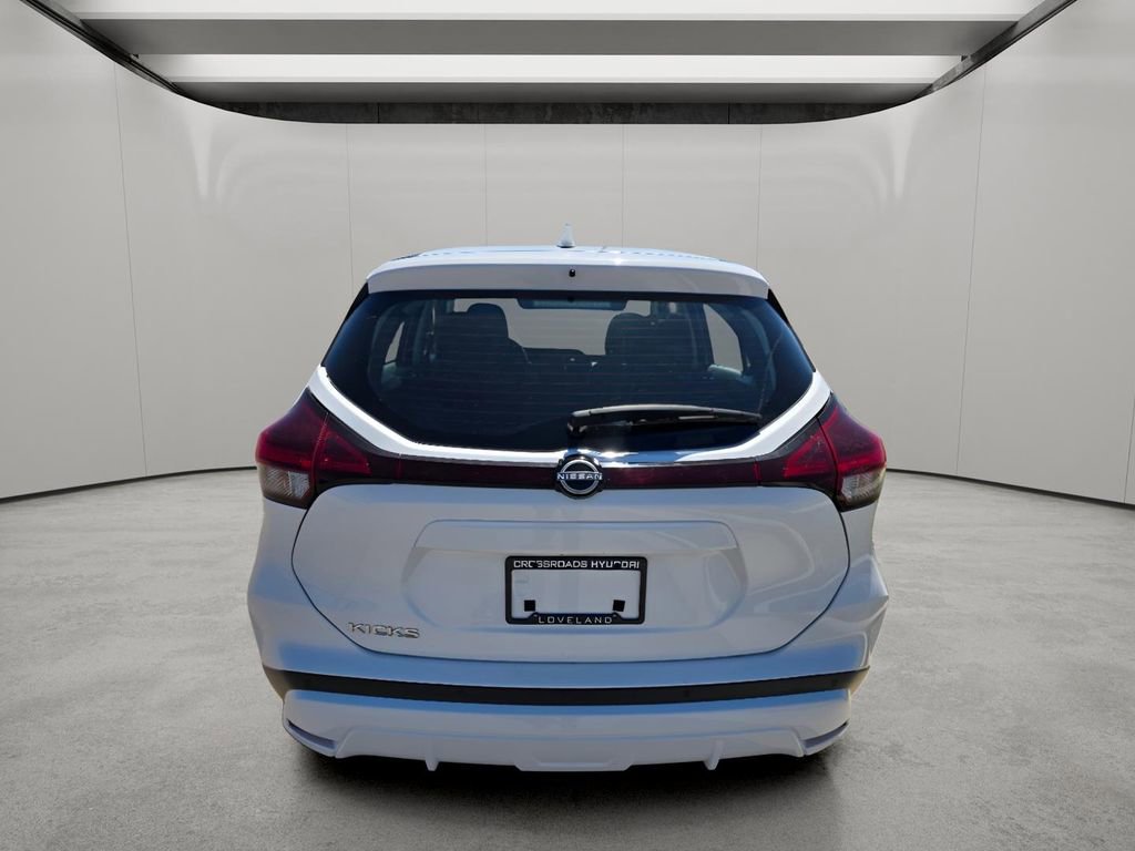 Used 2023 Nissan Kicks S FWD image 4