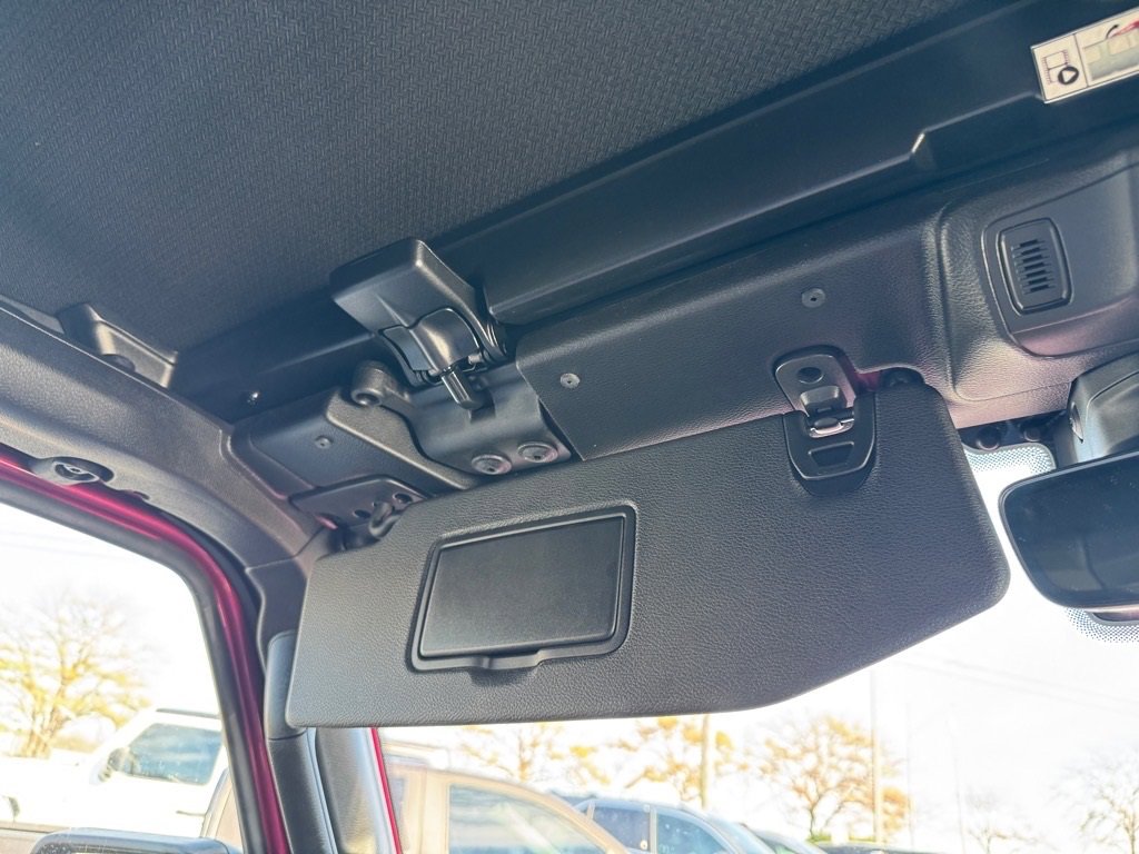 Used 2024 Jeep Wrangler Unlimited Rubicon w/ Technology Group image 25