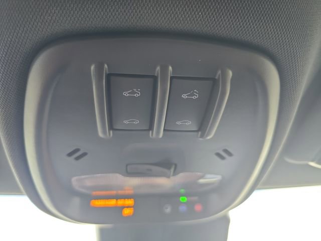 New 2026 Chevrolet Trax RS w/ Sunroof Package FWD image 22