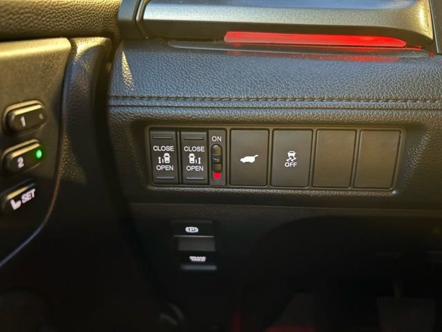 Used 2025 Honda Odyssey Sport-L image 17