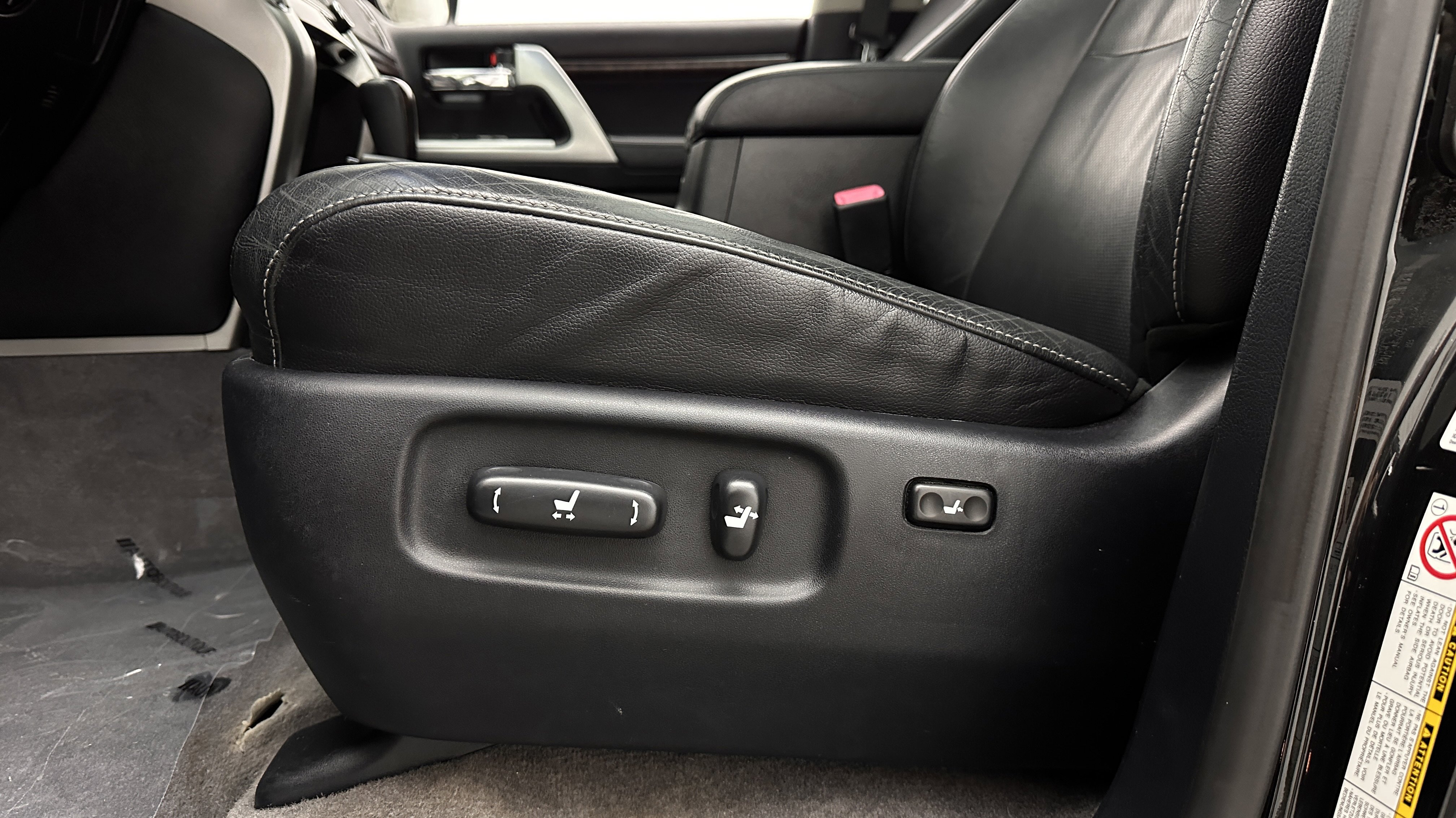 Used 2014 Toyota Land Cruiser AWD/4WD image 16