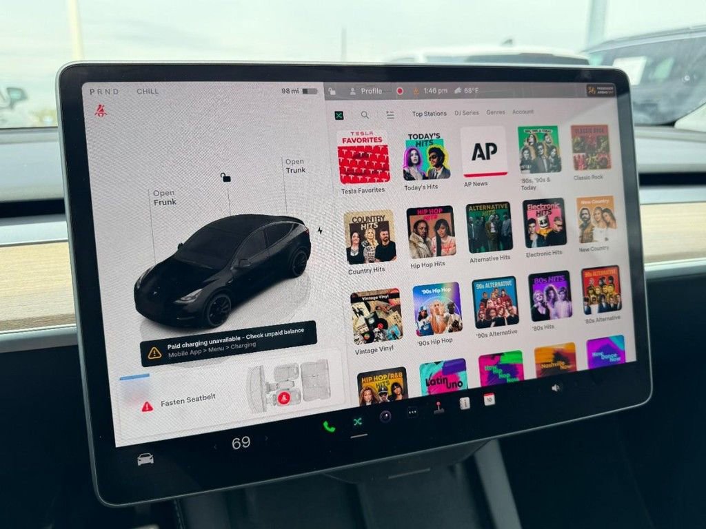 Used 2024 Tesla Model Y Performance image 23