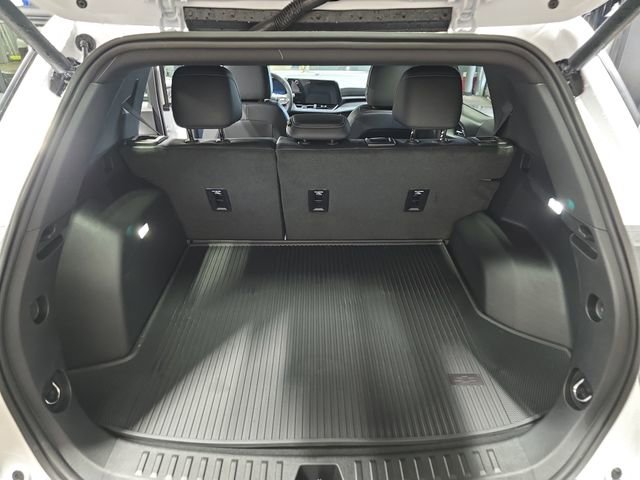 New 2026 Chevrolet Equinox LT w/ Convenience Package II image 13