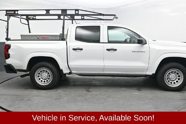 Used 2024 Chevrolet Colorado W/T w/ Safety Package RWD image 9