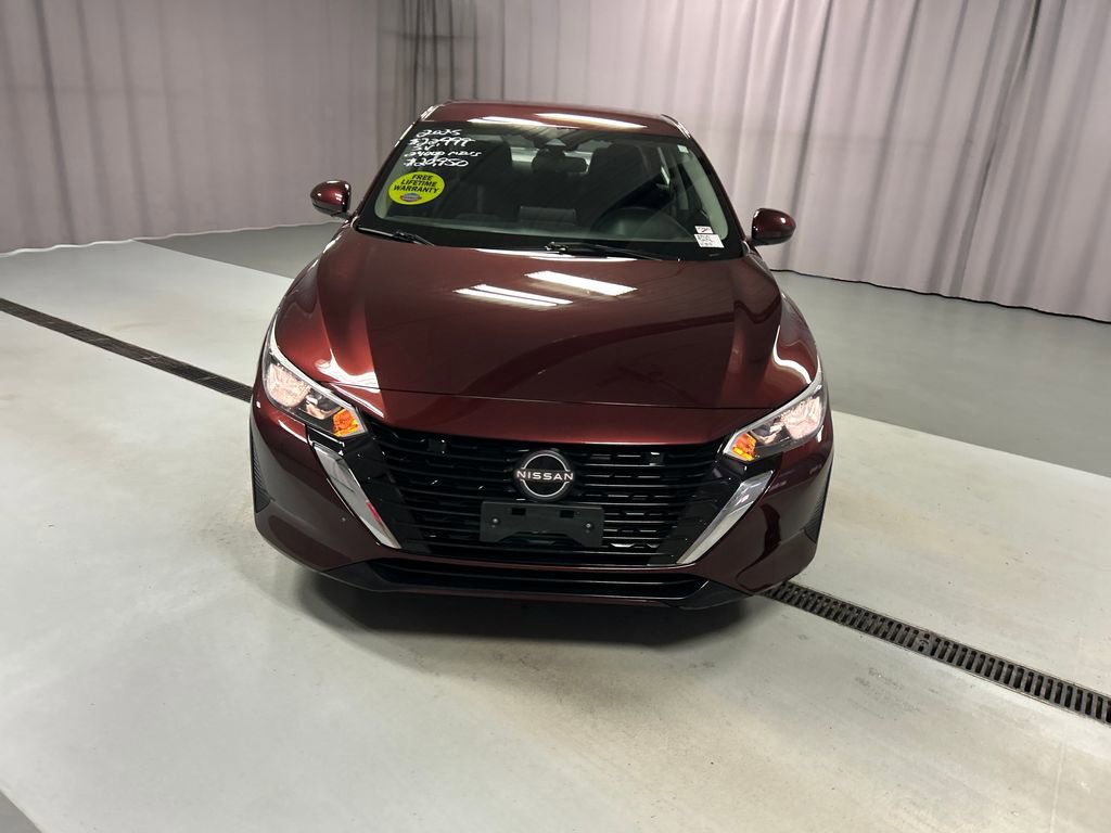 Used 2025 Nissan Sentra SV image 2
