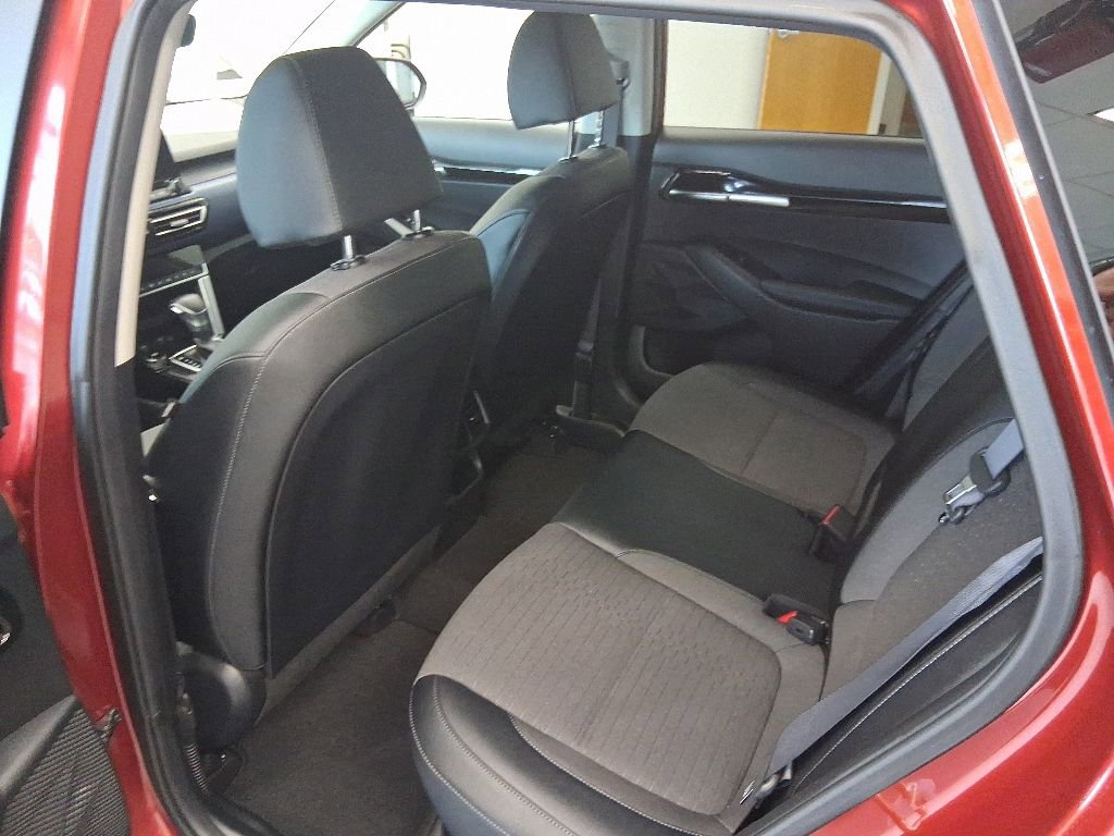 Used 2023 Kia Seltos S w/ Navigation Package FWD image 16