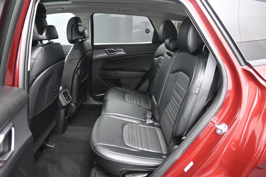 Certified 2025 Kia Sportage SX FWD image 21