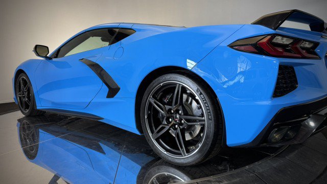 Used 2024 Chevrolet Corvette Stingray Premium Cpe w/ Z51 Performance Package RWD image 27
