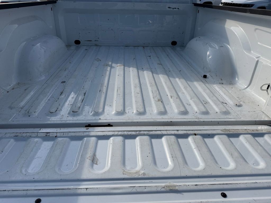 Used 2022 RAM 1500 Classic SLT w/ Protection Group AWD/4WD image 17