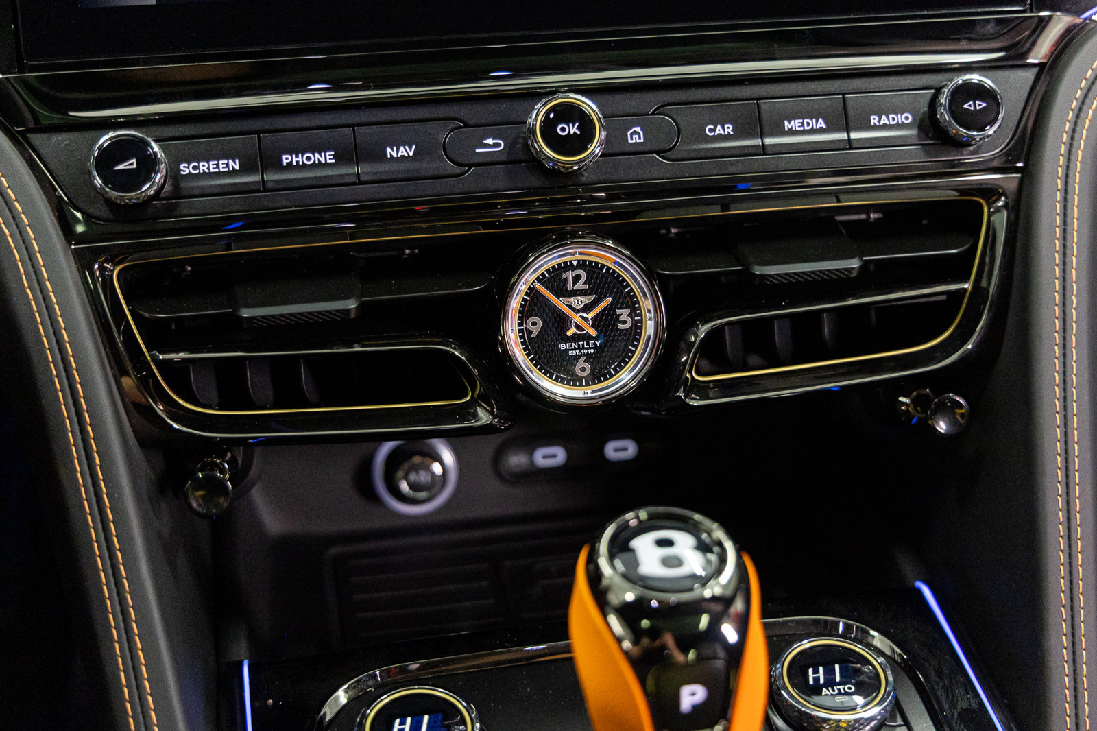 New 2025 Bentley Flying Spur Plug-In Hybrid image 29