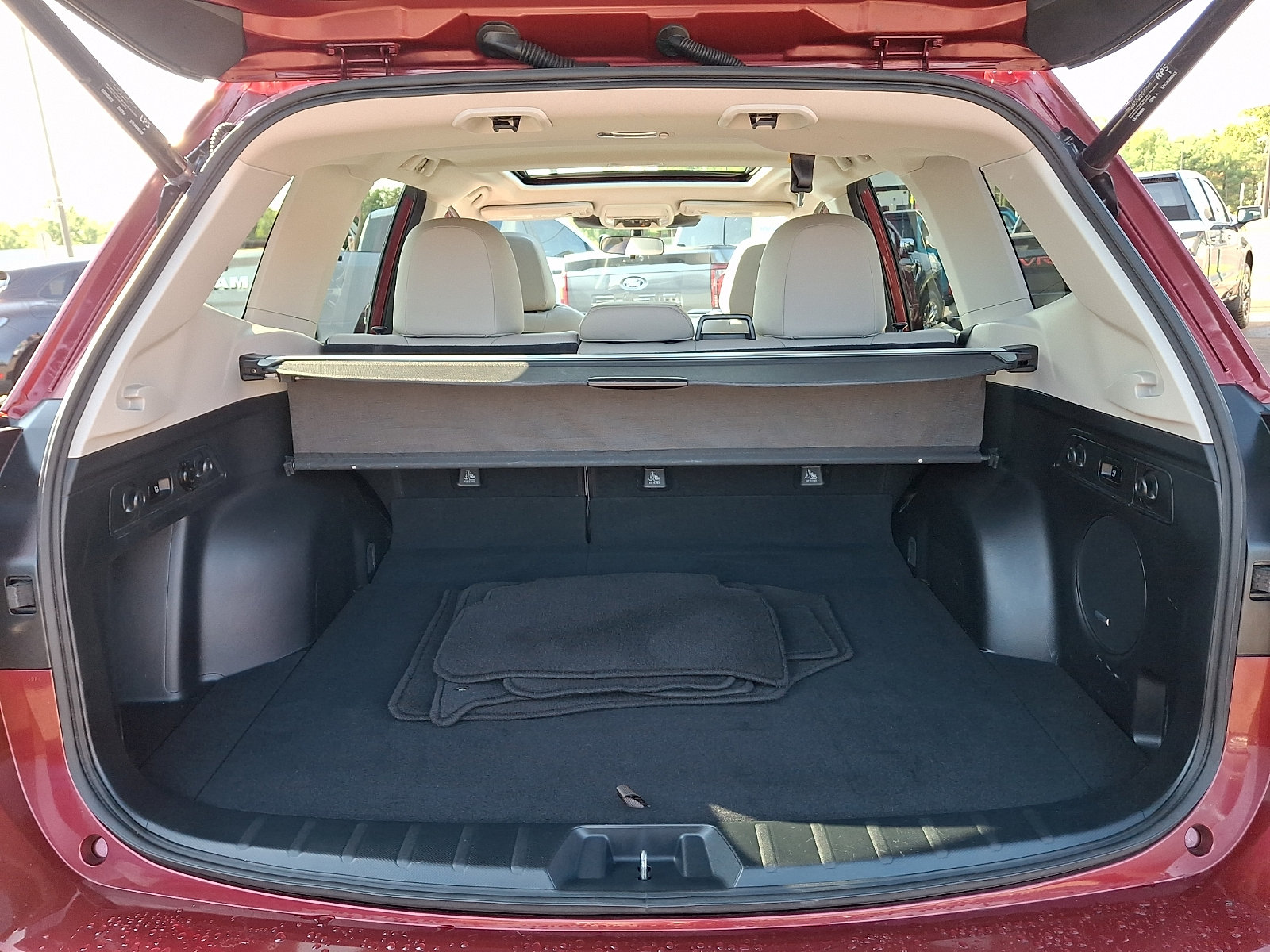 Used 2024 Subaru Forester Limited AWD/4WD image 32