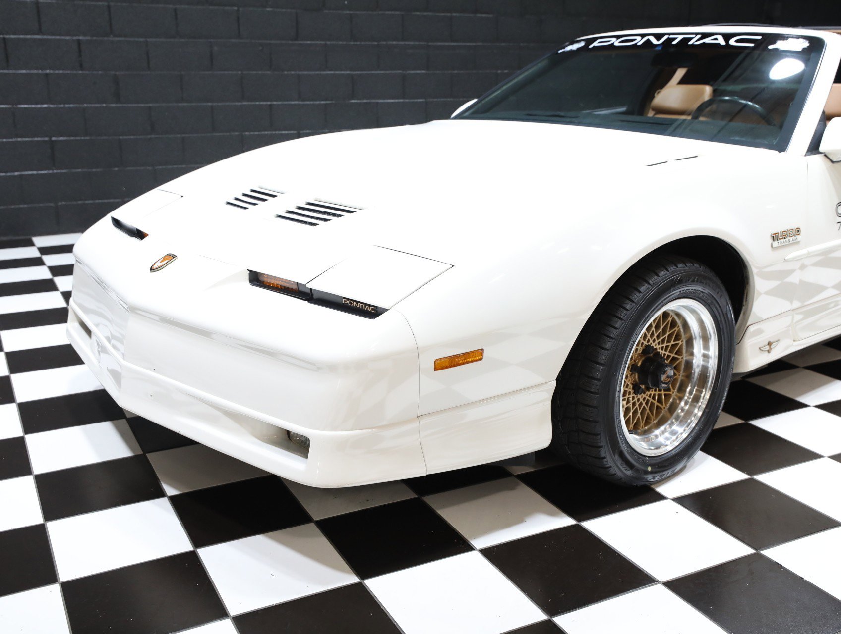 Used 1989 Pontiac Firebird Trans Am image 11