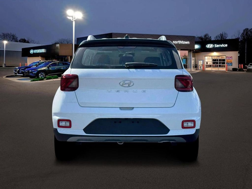 New 2026 Hyundai Venue SEL FWD image 6