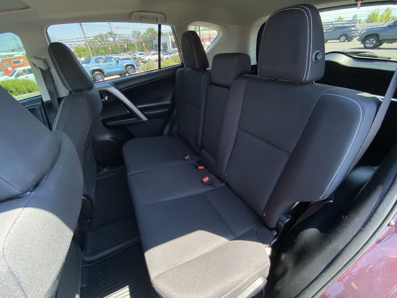Certified 2018 Toyota RAV4 XLE AWD/4WD image 22