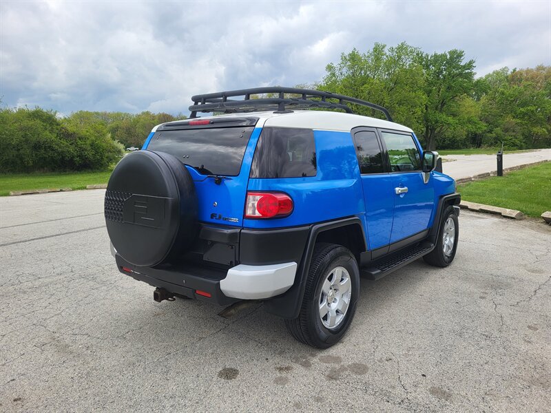 Used 2007 Toyota FJ Cruiser 4WD image 7