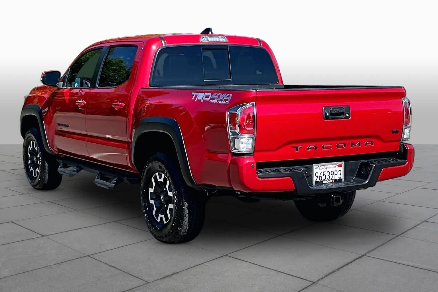 Used 2023 Toyota Tacoma TRD Off-Road w/ TRD Premium Off Road Package AWD/4WD image 11