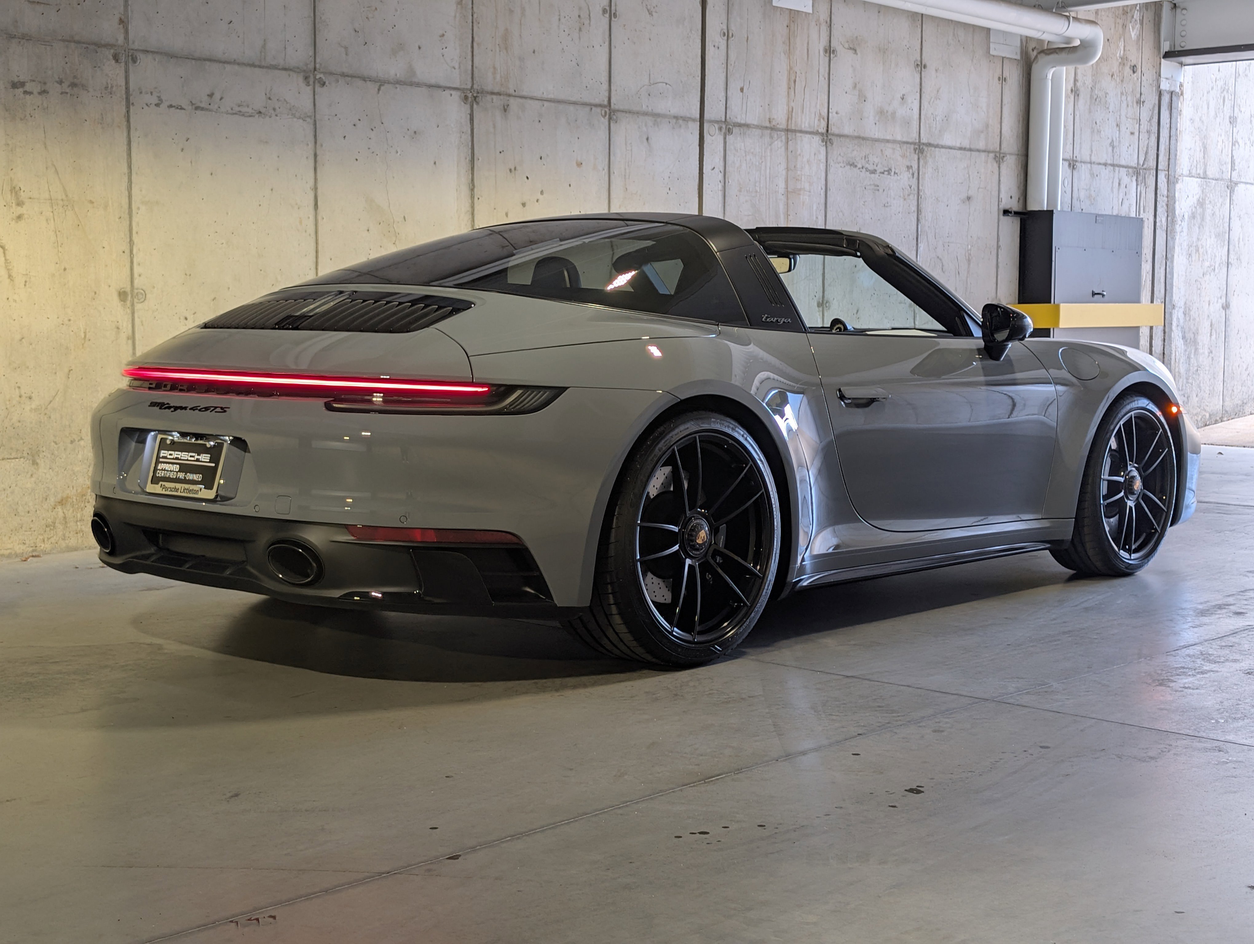 Used 2024 Porsche 911 Targa 4 GTS image 9