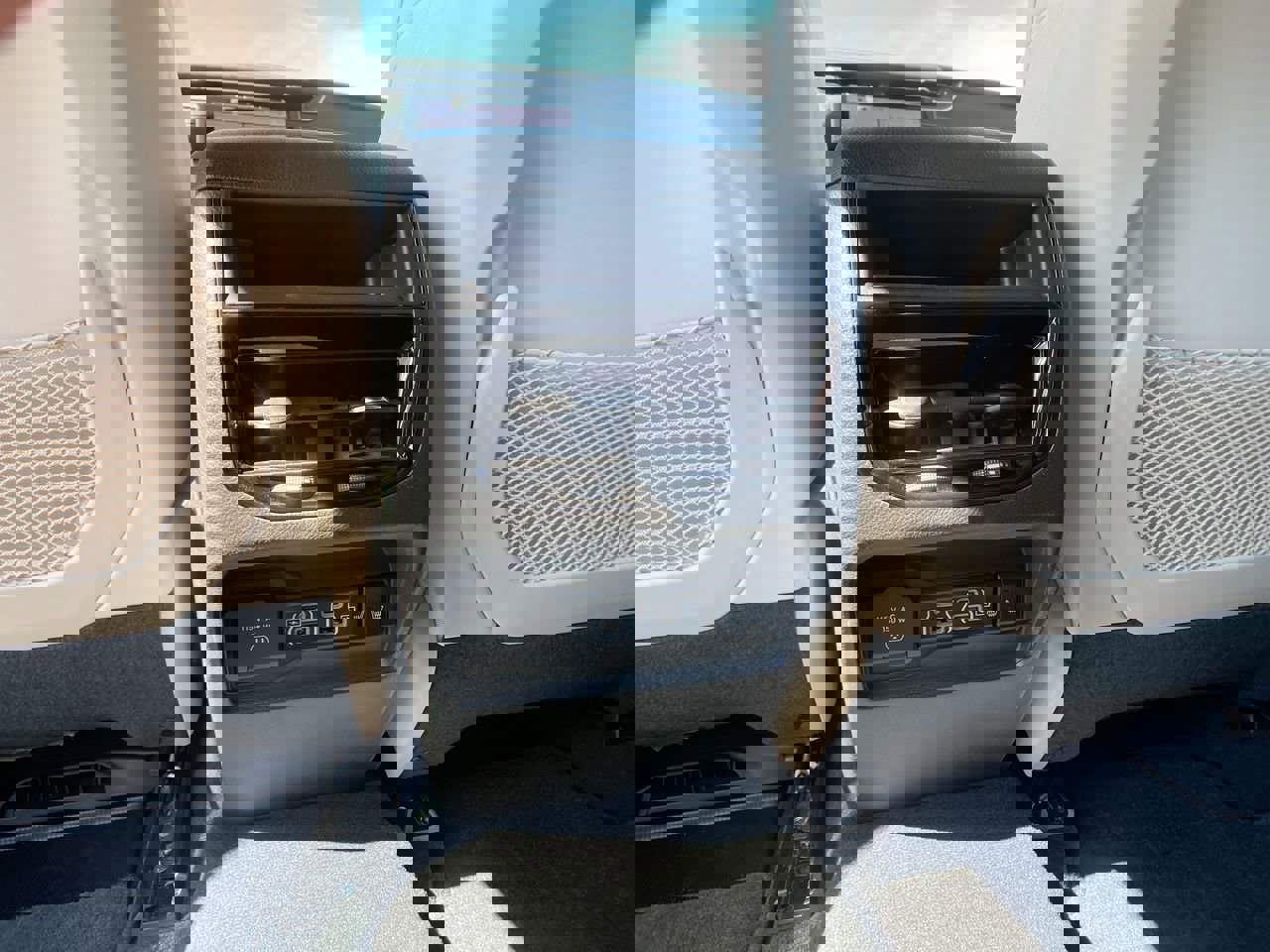 Used 2024 Jeep Grand Cherokee Limited w/ Trailer Tow Package image 25