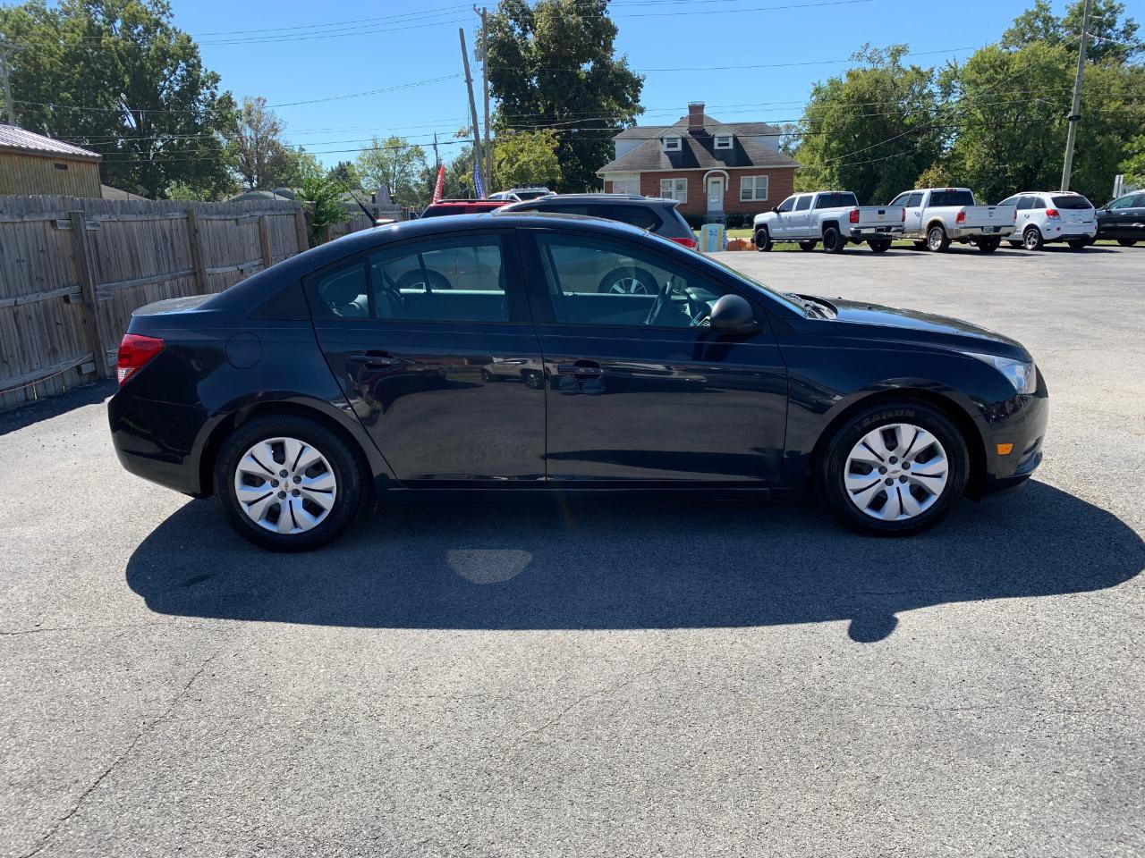Used 2014 Chevrolet Cruze LS FWD image 6