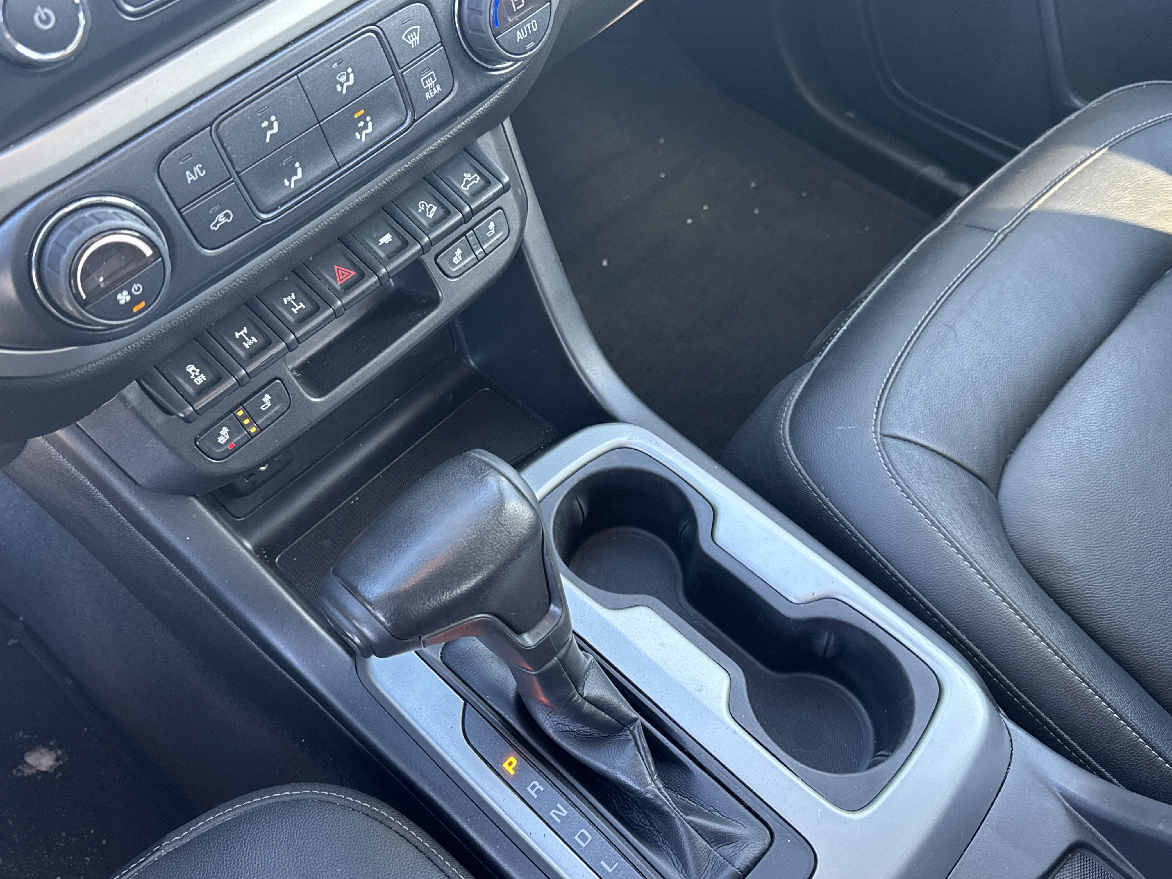 Used 2021 Chevrolet Colorado ZR2 w/ ZR2 Dusk Special Edition image 24