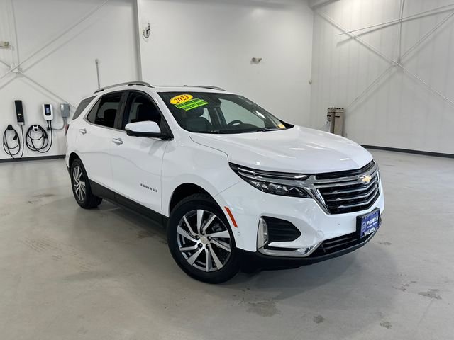 Used 2023 Chevrolet Equinox Premier AWD/4WD image 4