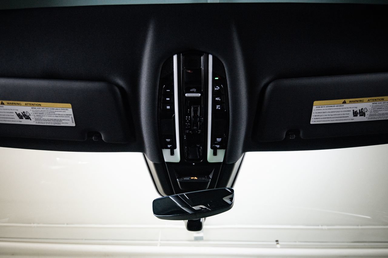 Certified 2023 Porsche Cayenne Platinum Edition AWD/4WD image 20
